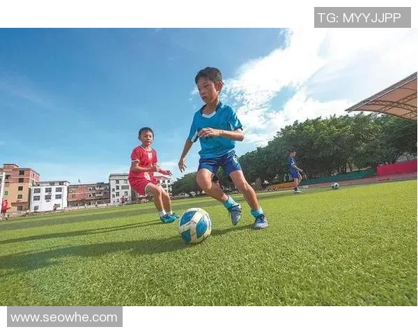 学生们热爱足球赛场的激情与梦想探索之旅